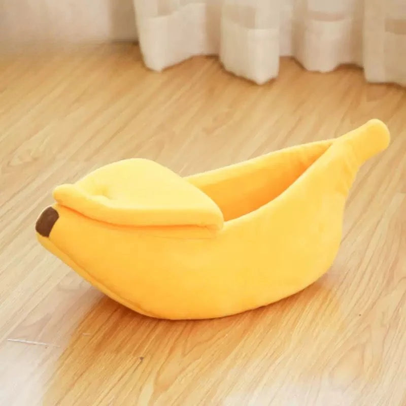 Banana Shaped Pet Bed – Cozy Winter Dog & Cat Bed, Semi-Closed Design for Small Pets